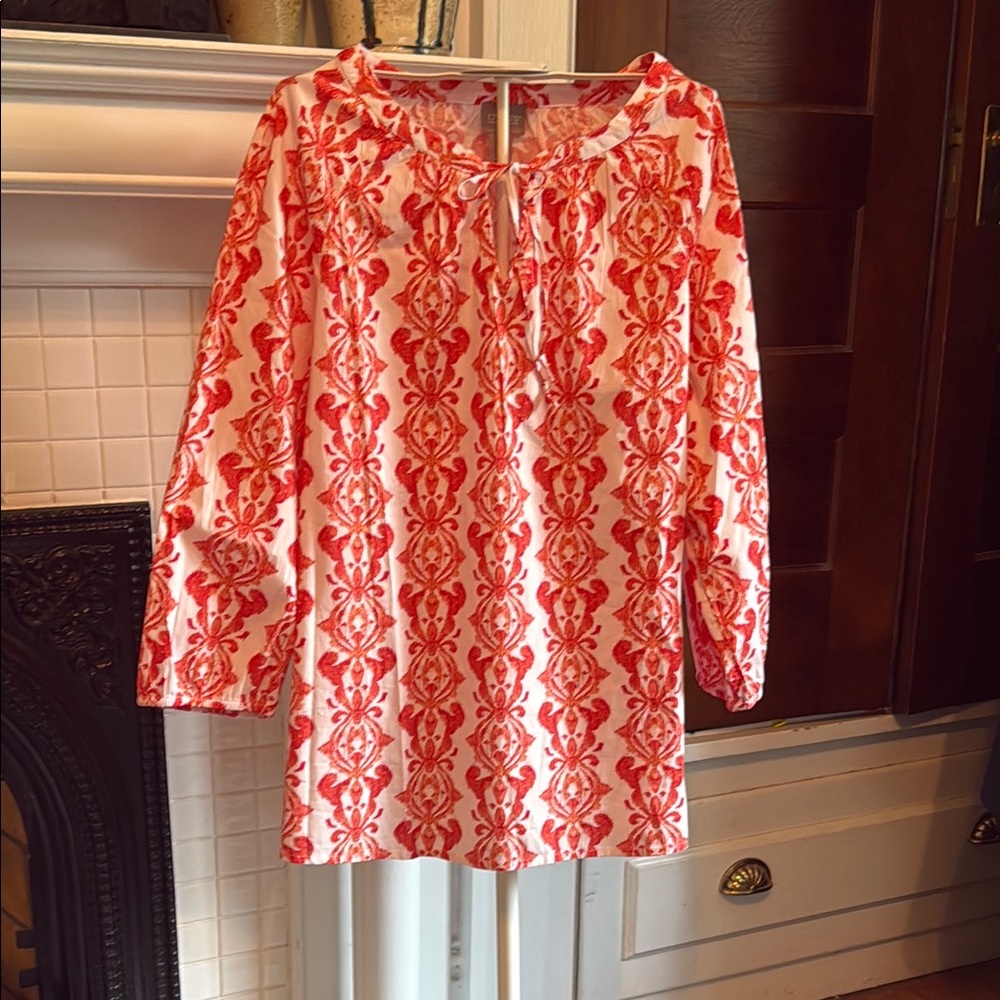 Chico's Contrast pattern Medallion tunic. Never worn- NWOT